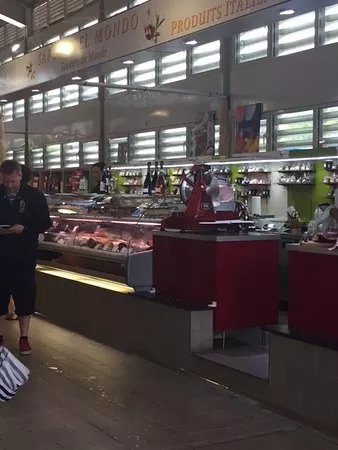 Les Halles du Marche
