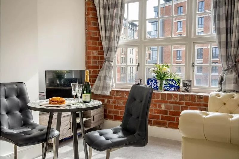 Cocoa Suites 35 - sleeps 3 guests in studio apartment