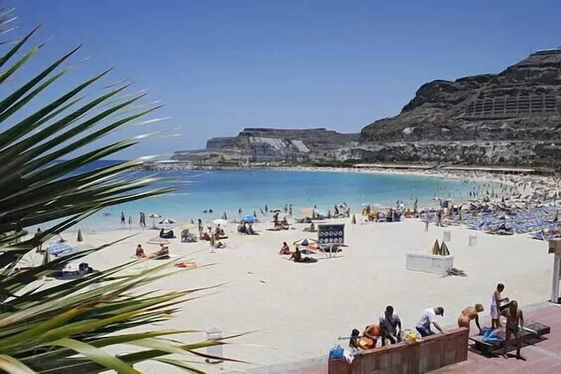 luxury villa with pool and garden, close to sea, beaches, harbor, golf