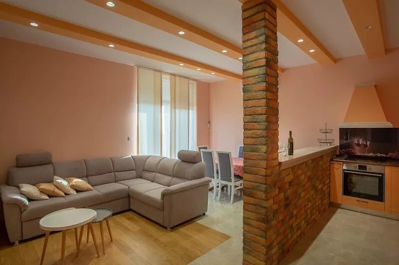 Luxury Villa Ana with pool, sauna, Hot Tub and Wine Cellar