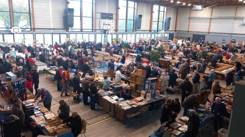 Foire A La Paperasse De Givors