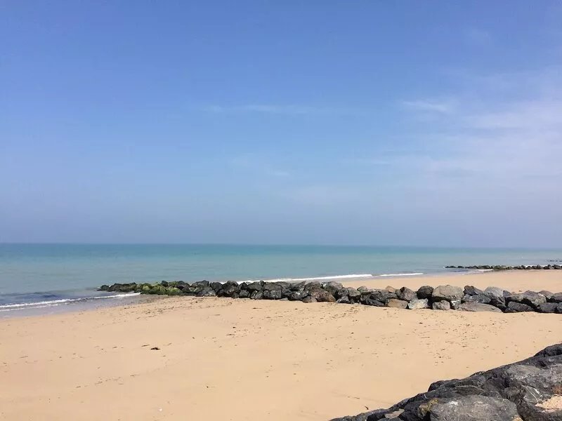 Quai sud Gîte 2/4 P. Accessible PRM 100m from beach
