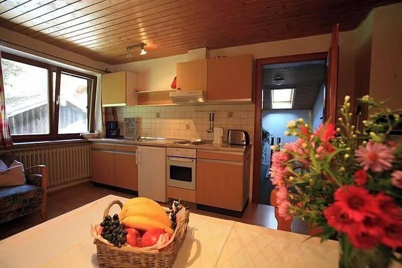 Ferienwohnung A mit Balkon, 2 Separate Schlafzimmer, 60 qm