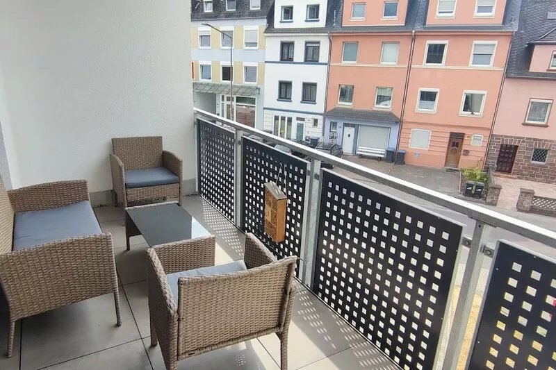 Modern, luxurious new-build apartment in a central location