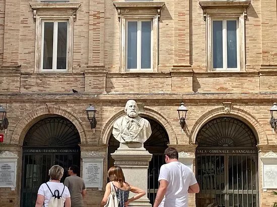 Statua Di Giuseppe Garibaldi