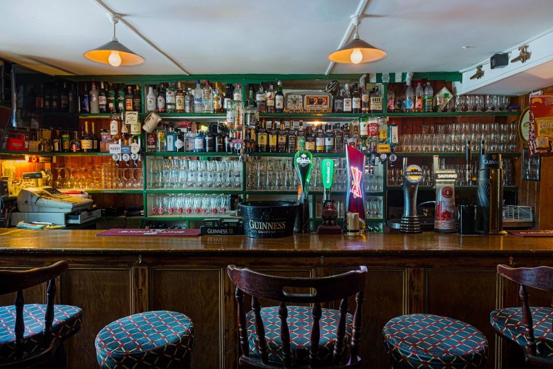 Toby's Bar