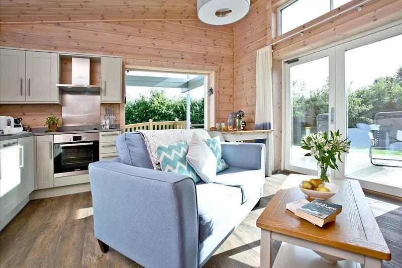 Cutterbrough, Great Field Lodges -  a lodge that sleeps 2 guests  in 1 bedroom