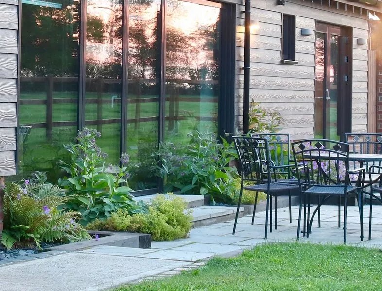 High quality barn conversion near Cambridge to enjoy countryside & city