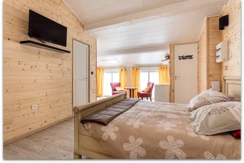 Béziers - 110 m² duplex ❤ City center - Parking by reservation