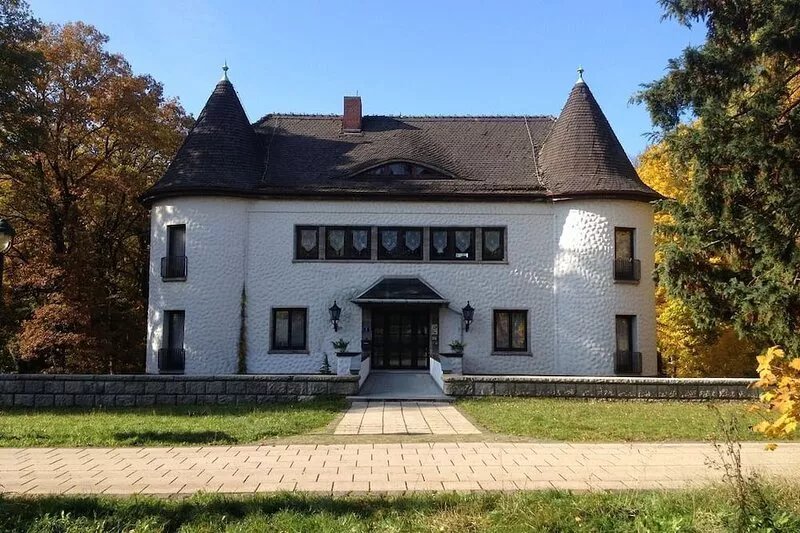 Villa Warzenburg, apartment 2 with panoramic view, balcony and fireplace