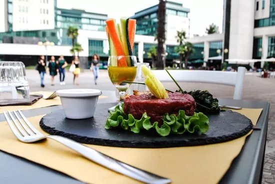 Totem Plaza Cafe