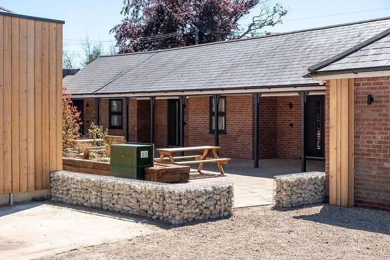 Three Tuns Apartments - Weeping Willow - sleeps 2 guests  in 1 bedroom