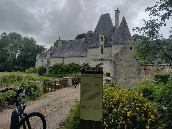 Chateau de Vaucelles