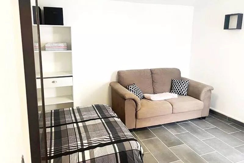 Apartment 15 minutes from Paris by RER