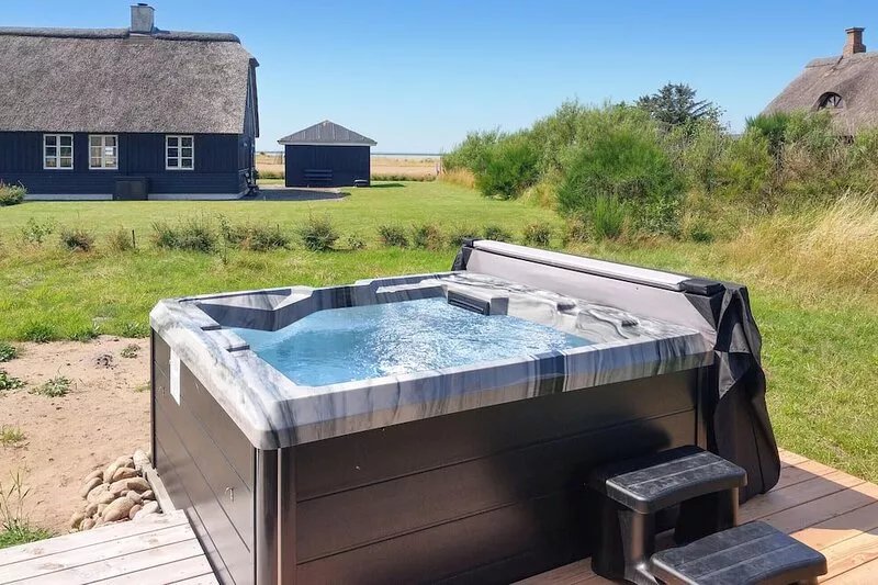 Cozy home in Skjern with house a panoramic view