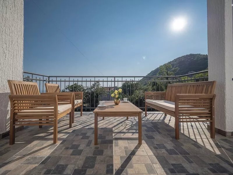 Wonderful Villa Tranquila with Pool and Sea View