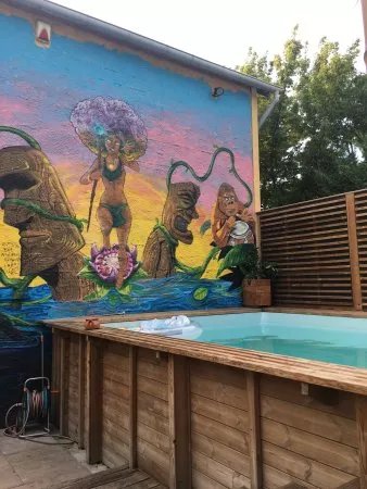 Jungle Pub