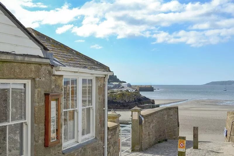 2 bedroom accommodation in Marazion, Penzance