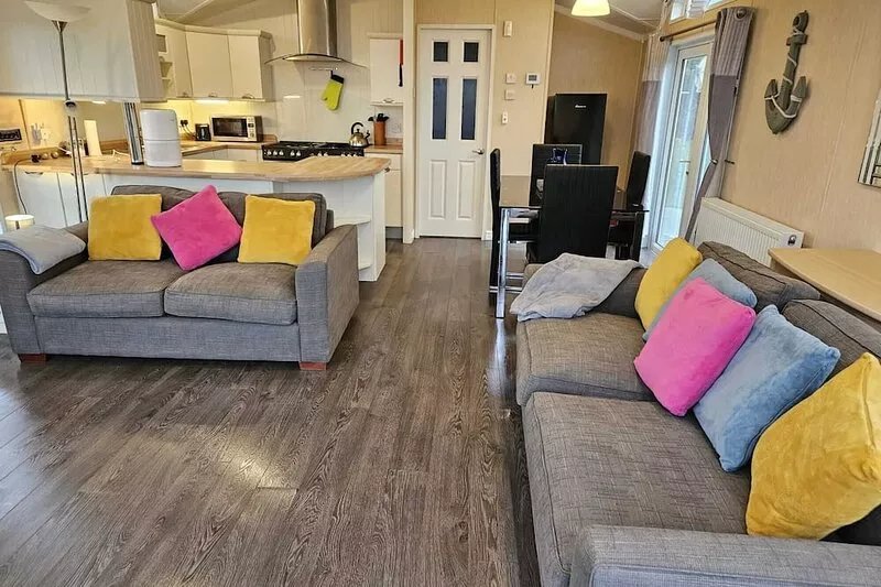 Seaview Lodge Chalet Church Bay - sleeps 4 guests  in 2 bedrooms