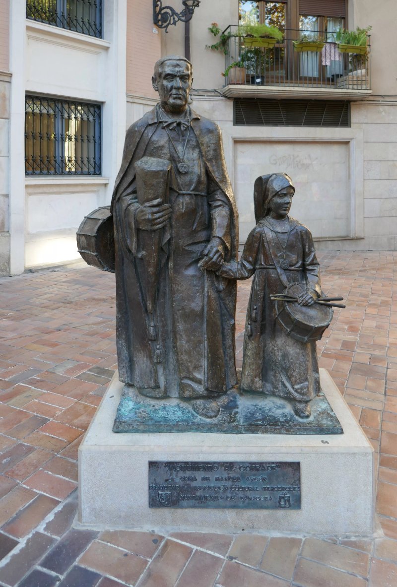 Monumento Al Cofrade