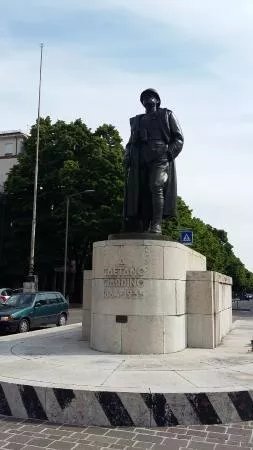 Monumento Al Generale Giardino