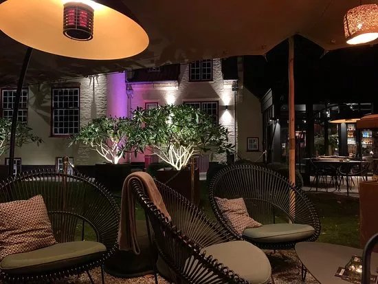 Bar Boutique