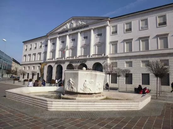 Fontana di Porta Nuova