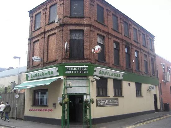 Sunflower Pub
