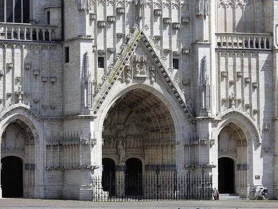 Onze-Lieve-Vrouw-ten-Poel Church