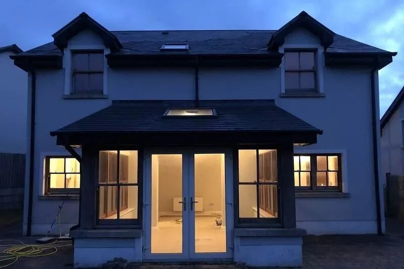 “Beautiful, Family Only, Pet Friendly, Harbour Views”
