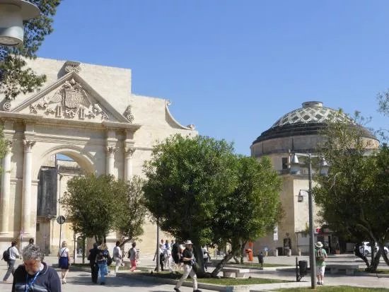 Porta Napoli