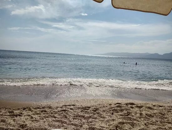 Sarantari Beach