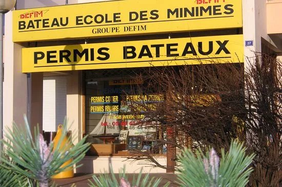 bateau ecole DEFI du port des minimes