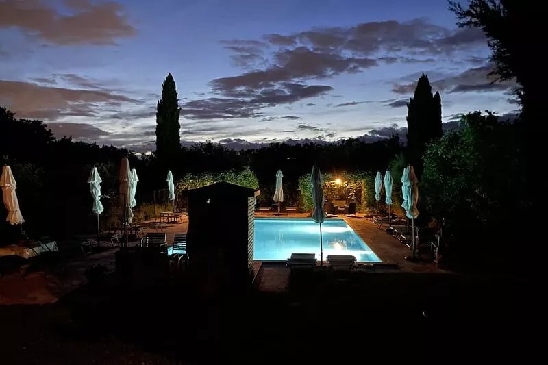 Farmhouse Podere Marchiano, completely restored old farmhouse in Tuscan style.