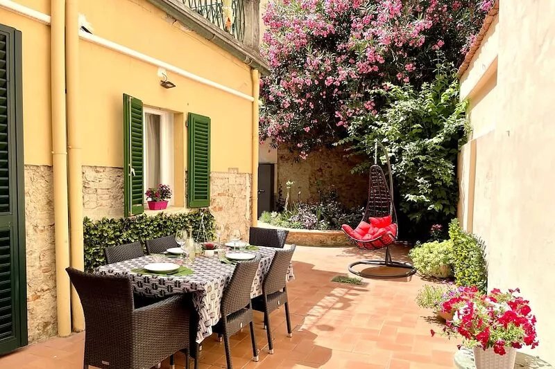 SANTA CROCE GARDEN APARTMENT FREE WI-FI, SELF CHECK-IN