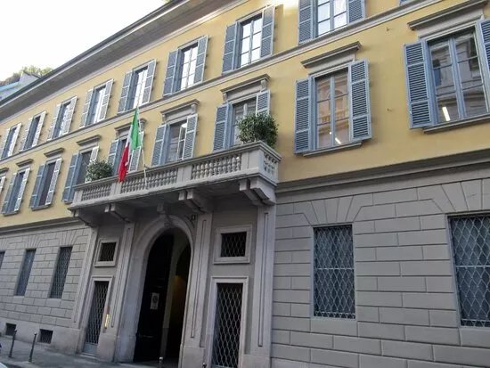 Palazzo Greppi - Via Borgonuovo 9