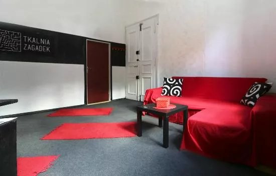 Tkalnia Zagadek Escape Room
