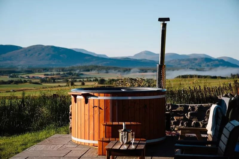 Balvattan Farmhouse -  a lodge that sleeps 10 guests  in 5 bedrooms
