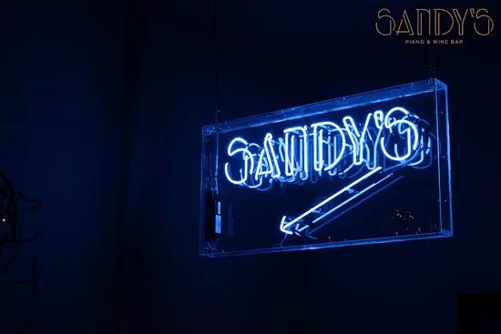 Sandy’s Piano Bar