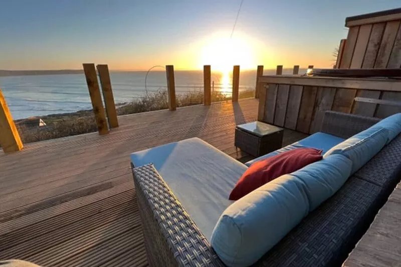 The Albatross - Four Bedroom House, Sleeps 10