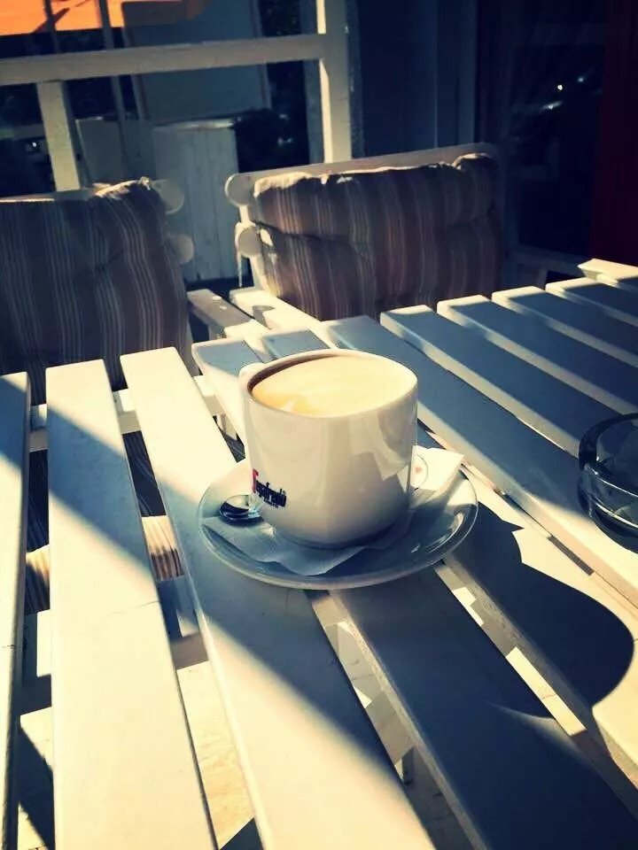 Reverse Cafe