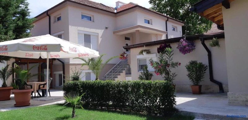 Kŭshta za gosti Vila Ros