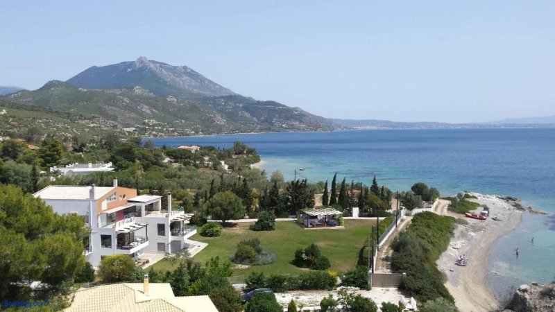 Beautiful House By The Sea, Loutraki Skaloma.