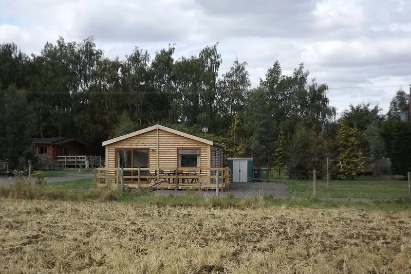 Spacious family friendly cabin sleeps 7, open rural view, set well back off road
