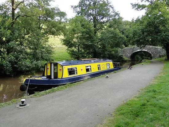 Road House Narrowboats