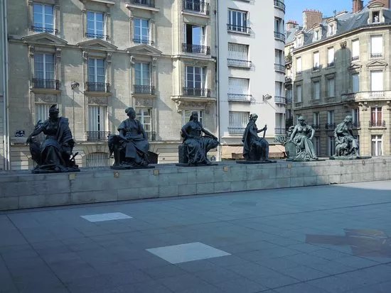 Statue "Les Continents" : "L'Amerique du Sud"