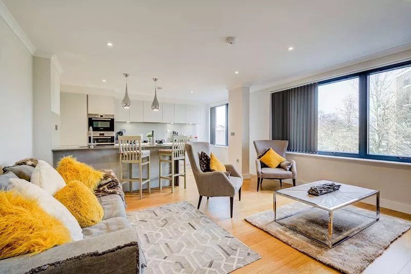 Concord Apartments Kew 1 Bedroom wParking