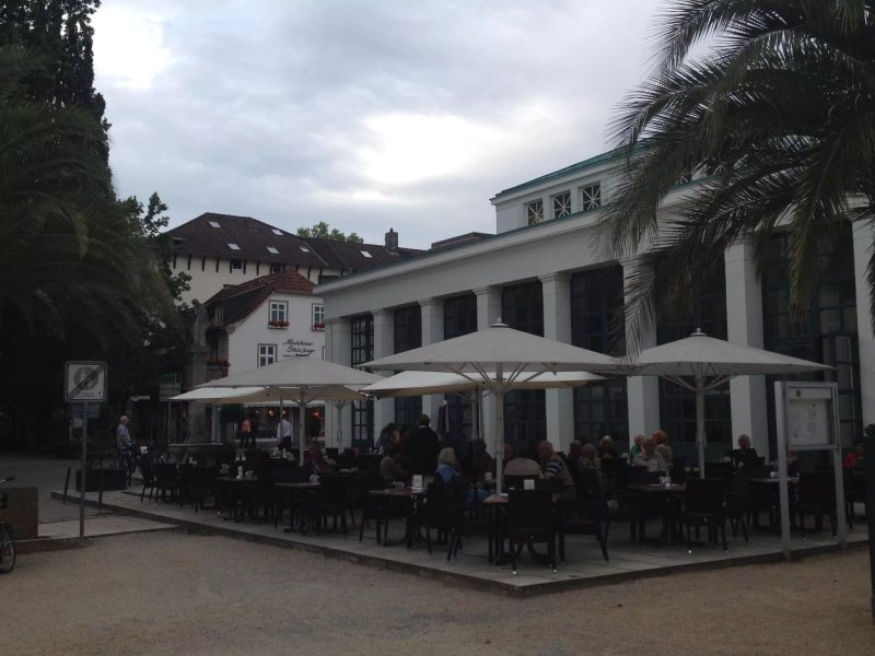 Roland   Cafe  Restaurant