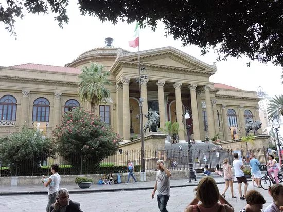 Biblioteca della Fondazione Teatro Massimo