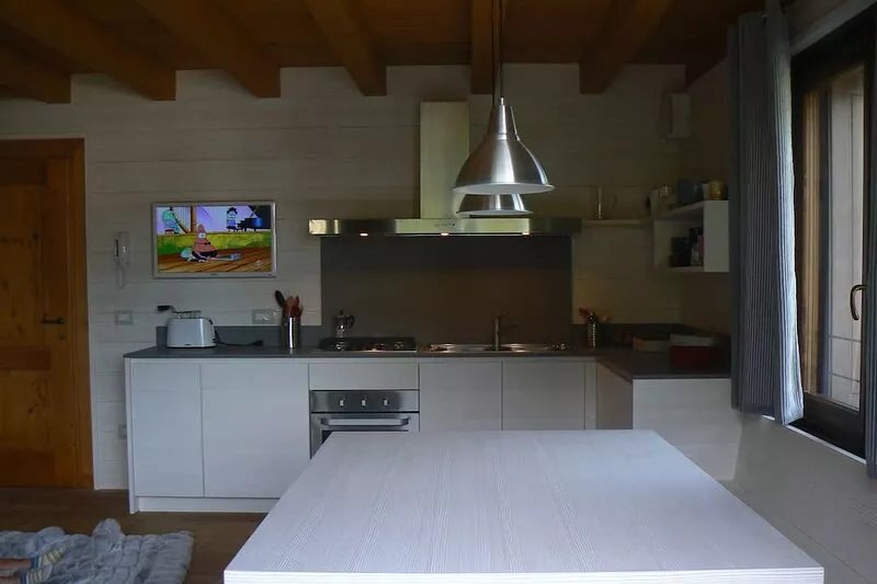 New apartment, overlooking the Dolomites a few miles from Cortina rent